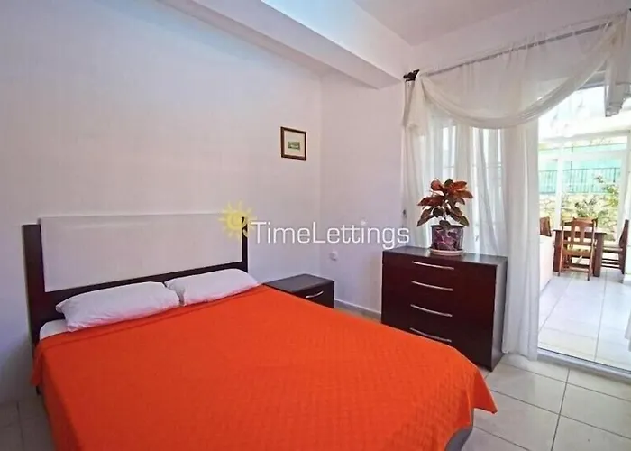 Alpine At Hisaroenue Oeluedeniz Ovacik 6+2, 12 People Willa Fethiye