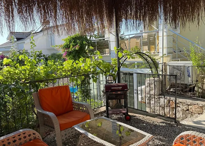 Alpine At Hisaroenue Oeluedeniz Ovacik 6+2, 12 People Vilă Fethiye