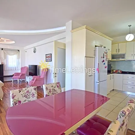 Alpine At Hisarönü ölüdeniz Ovacık 6+2, 12 People Villa