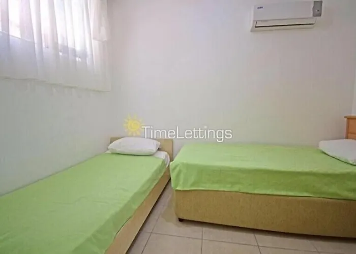 Alpine At Hisaroenue Oeluedeniz Ovacik 6+2, 12 People Villa