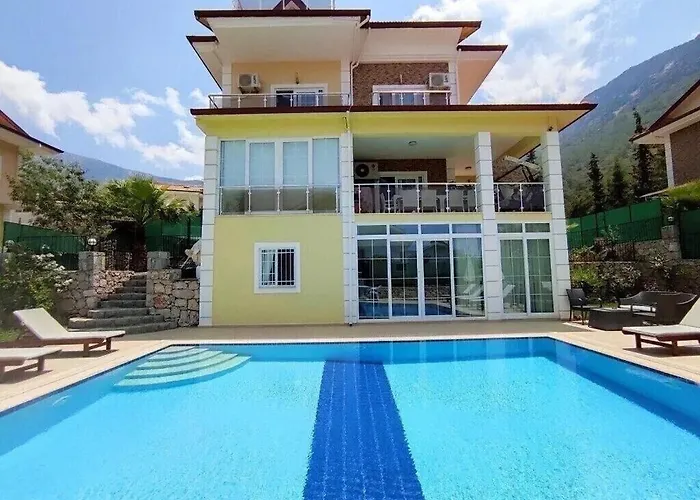 Alpine At Hisaroenue Oeluedeniz Ovacik 6+2, 12 People Villa