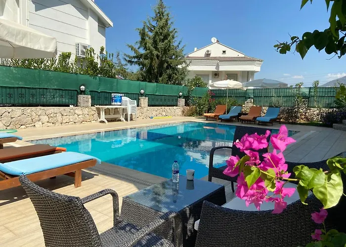 Alpine At Hisaroenue Oeluedeniz Ovacik 6+2, 12 People Vila Fethiye